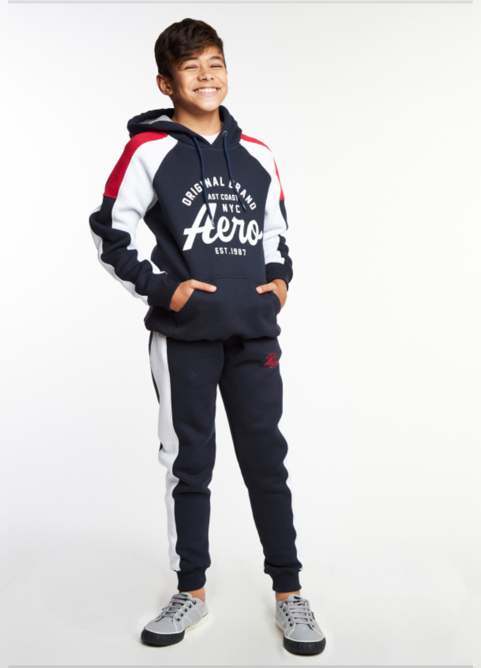 O que muda no visual com uma blusa de moletom masculina infantil?